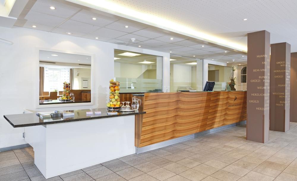 Hotel Hirschen 4*